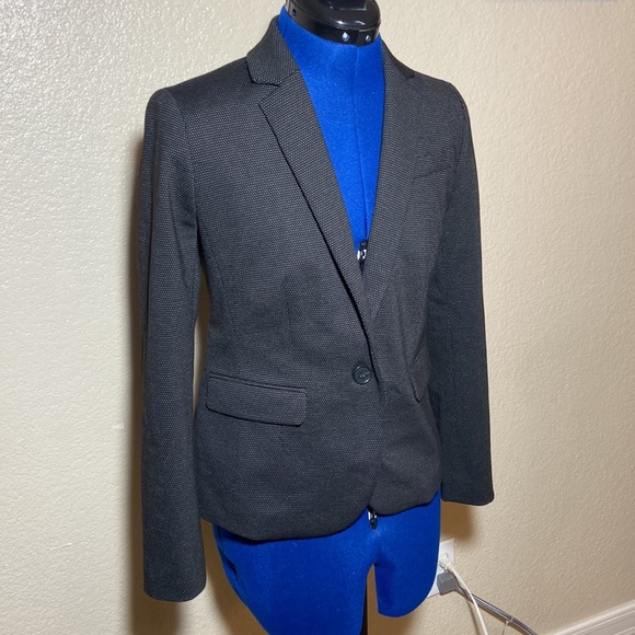 ANN TAYLOR SUIT - Picture 8 of 10
